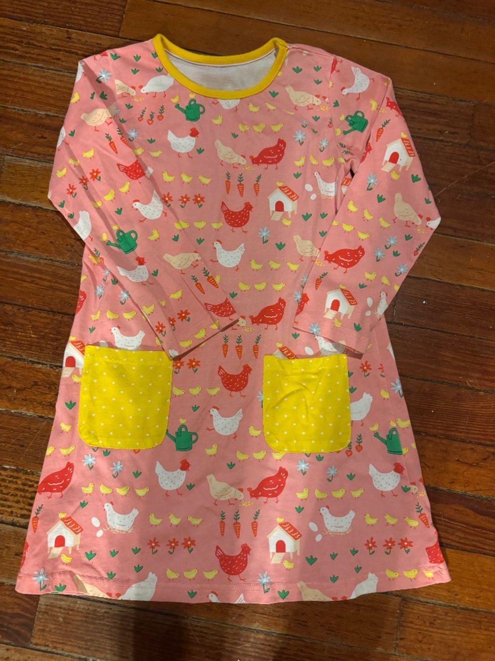 Farmers girl Chicken Print Long-Sleeve dress with Yellow Pockets